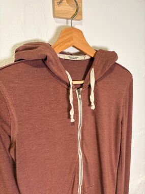 Summer Women’s Abbot Main Dusty Mauve Hoodie - lightweight
